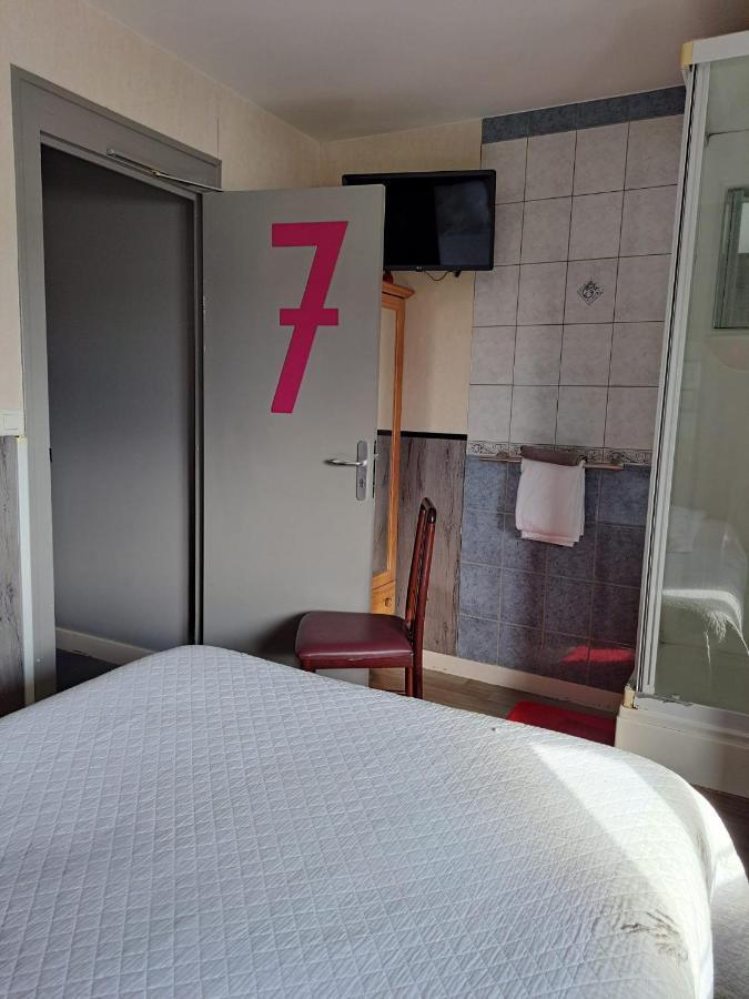Le Petit Pecheur Hotel Saint-Florent-le-Vieil Exterior foto