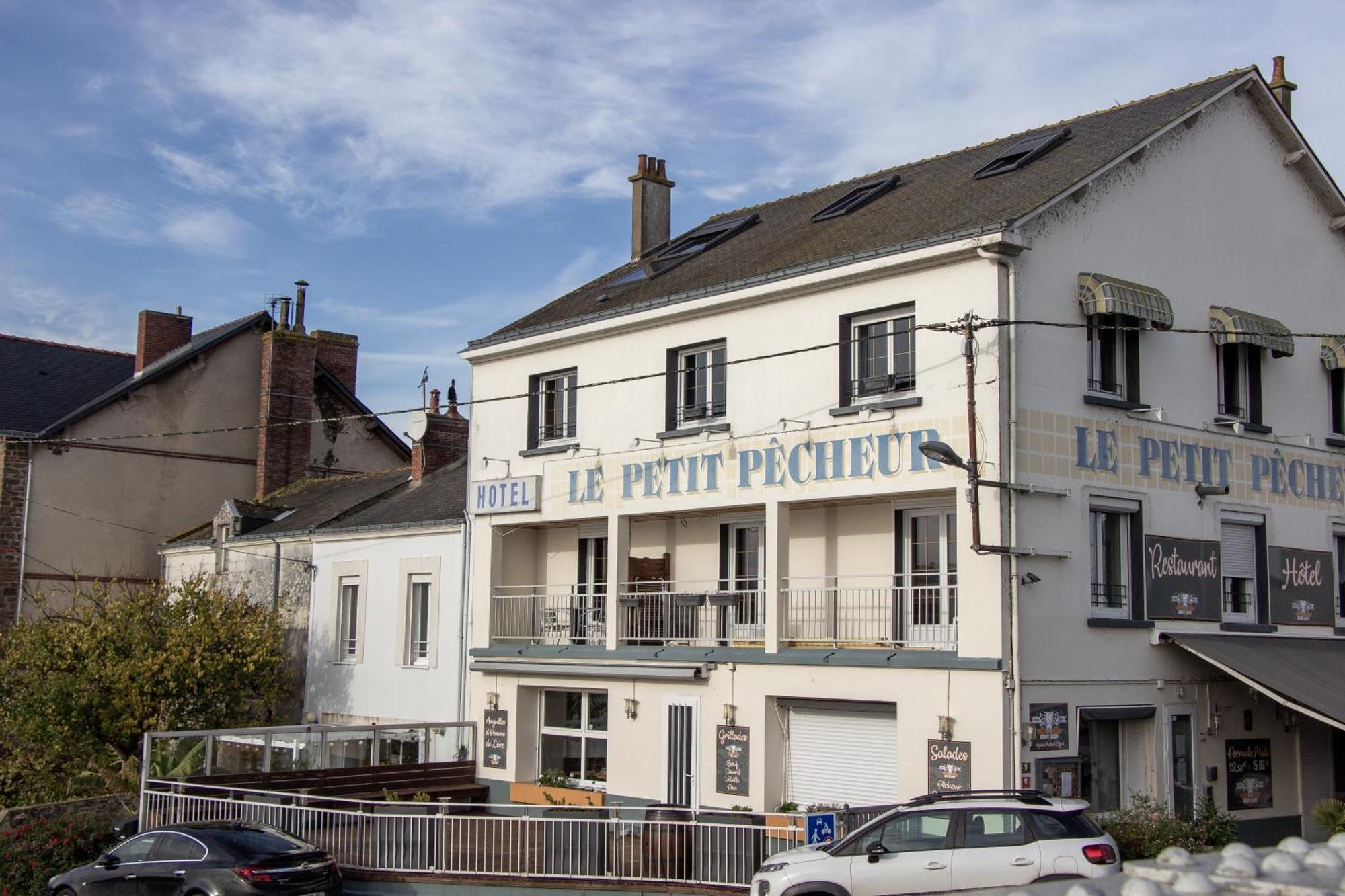 Le Petit Pecheur Hotel Saint-Florent-le-Vieil Exterior foto